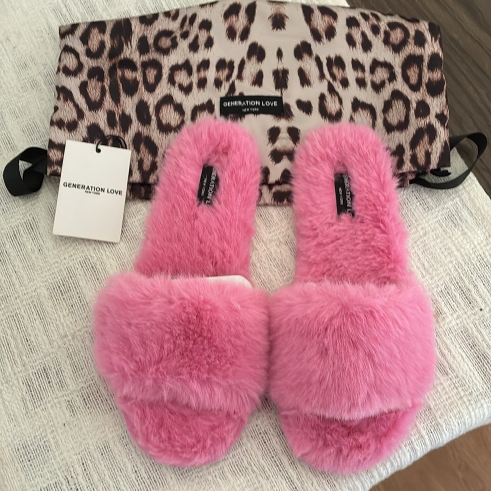 Generation Love Pink Furry Slippers with Leopard Bag